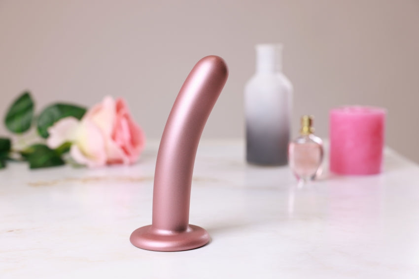 Smooth G-Spot Dildo - 6'' / 14,5 cm - Rose Gold